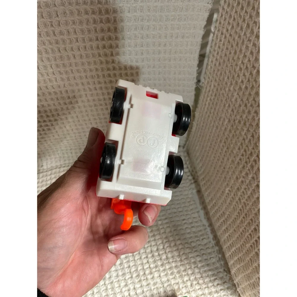 Vintage‎ Unisex Fisher Price Little People Tow Truck O/S Red White